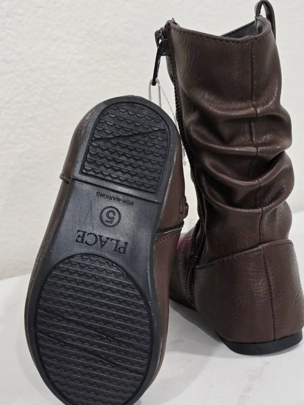 The Children’s Place ✦ Brown Slouchy Boots ✦ Star‑Accent Pull Tab Side Zipper 5
